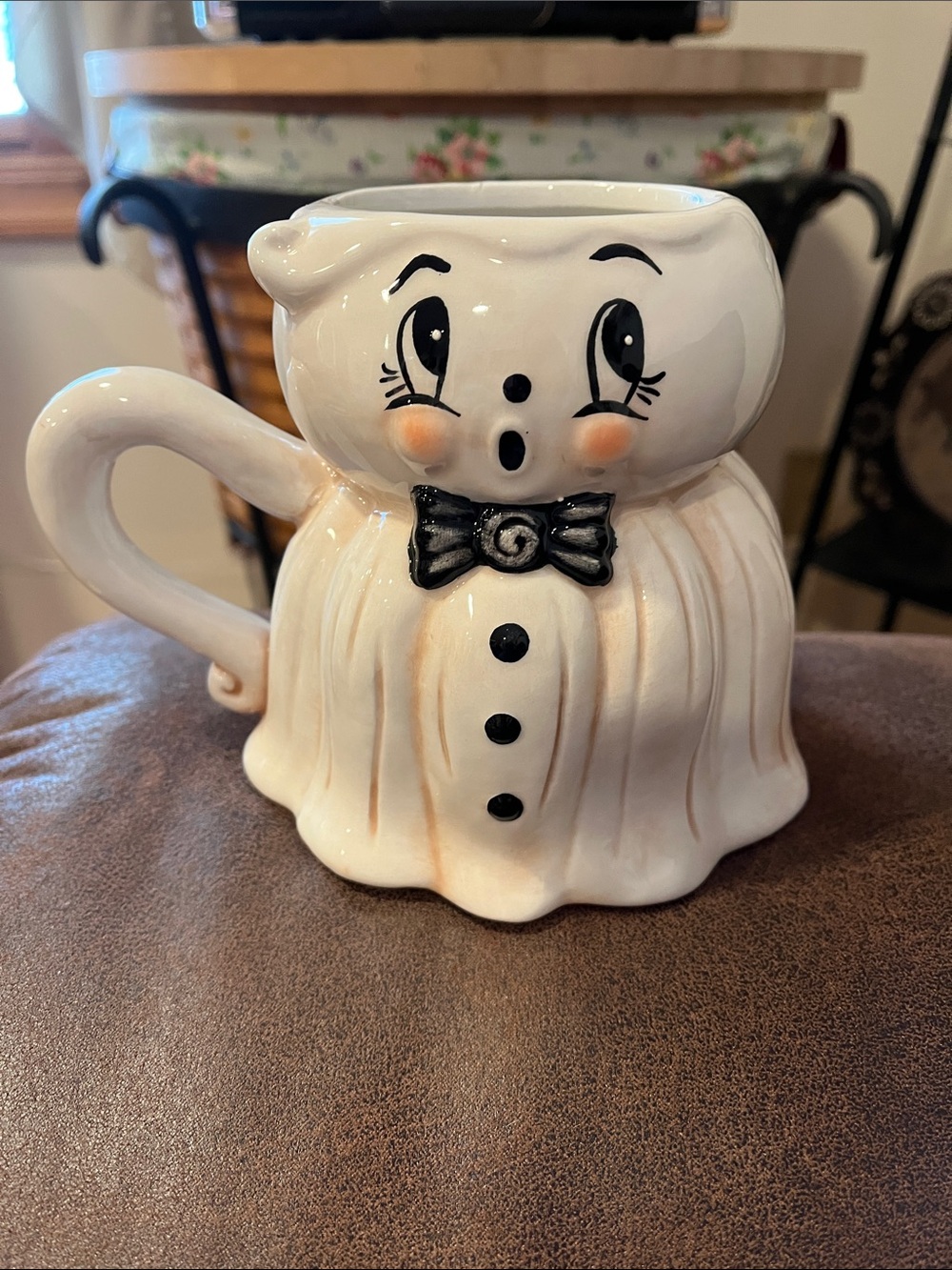Ceramic White Ghost Mug with Black Bow Tie - Decorative Home Dining Mug